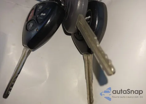 2011 Toyota Camry Xle z USA, uszkodzony, nr VIN 4T4BF3EK7BR192761